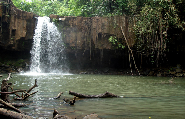 Chrey Thom Waterfall 4